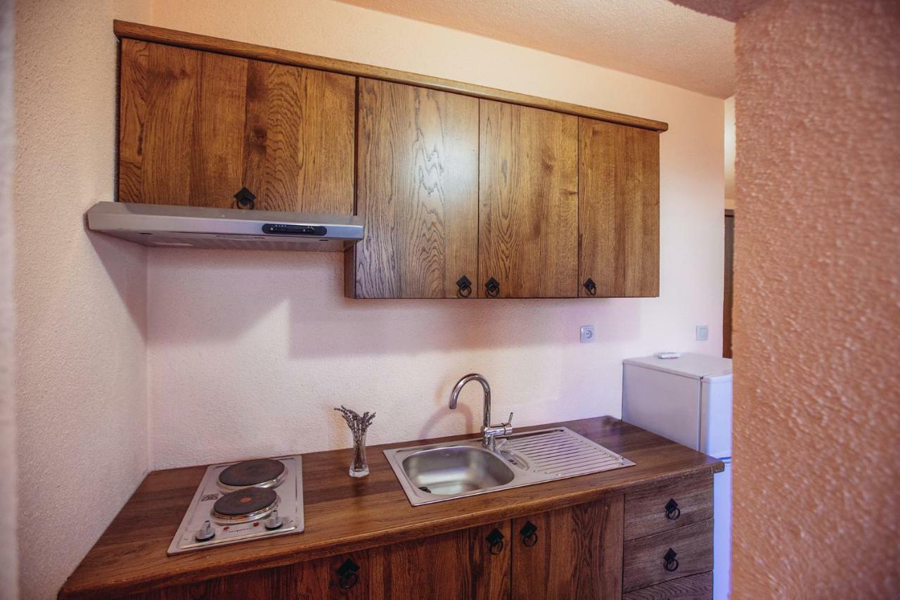 Apartmani I Sobe Dinko 斯塔利格拉德-帕克利尼卡 外观 照片